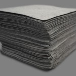 Thumbnail image of ProductImages/heavyweight-sorbent-pads-02-oil.jpg